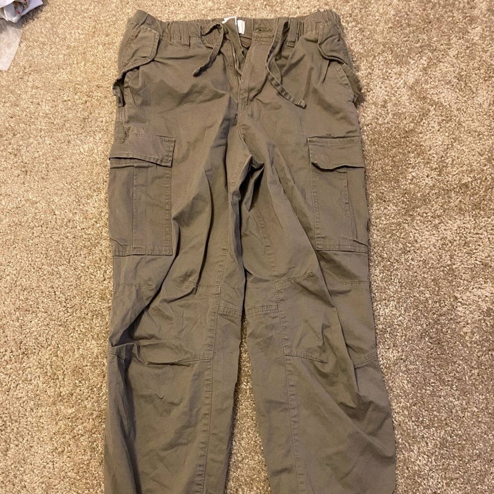 green/brown h&m cargo pants